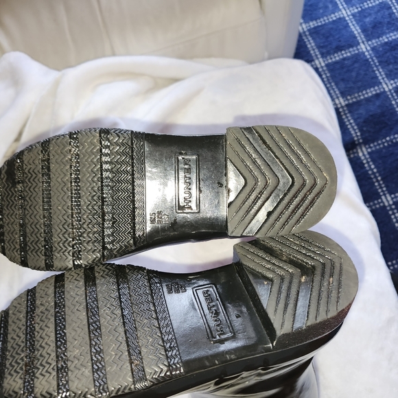 Hunter Black Tall Rain Boots - Picture 4 of 6